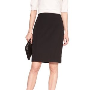 Banana Republic Classic Black Pencil Skirt Pockets